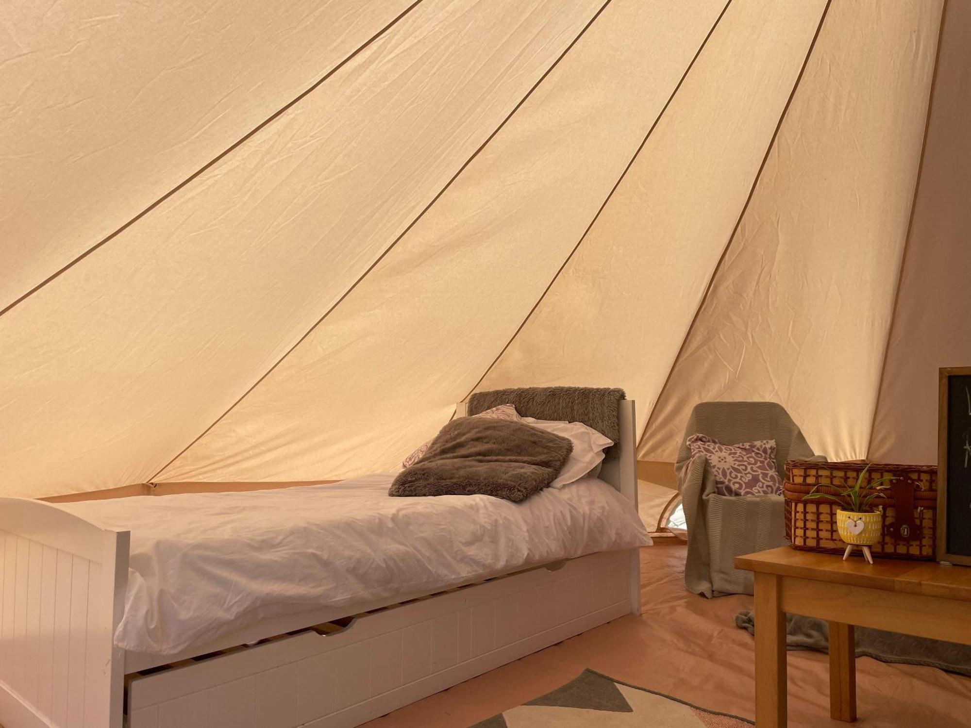 Trevena Cross Glamping & Camping Helston Bagian luar foto