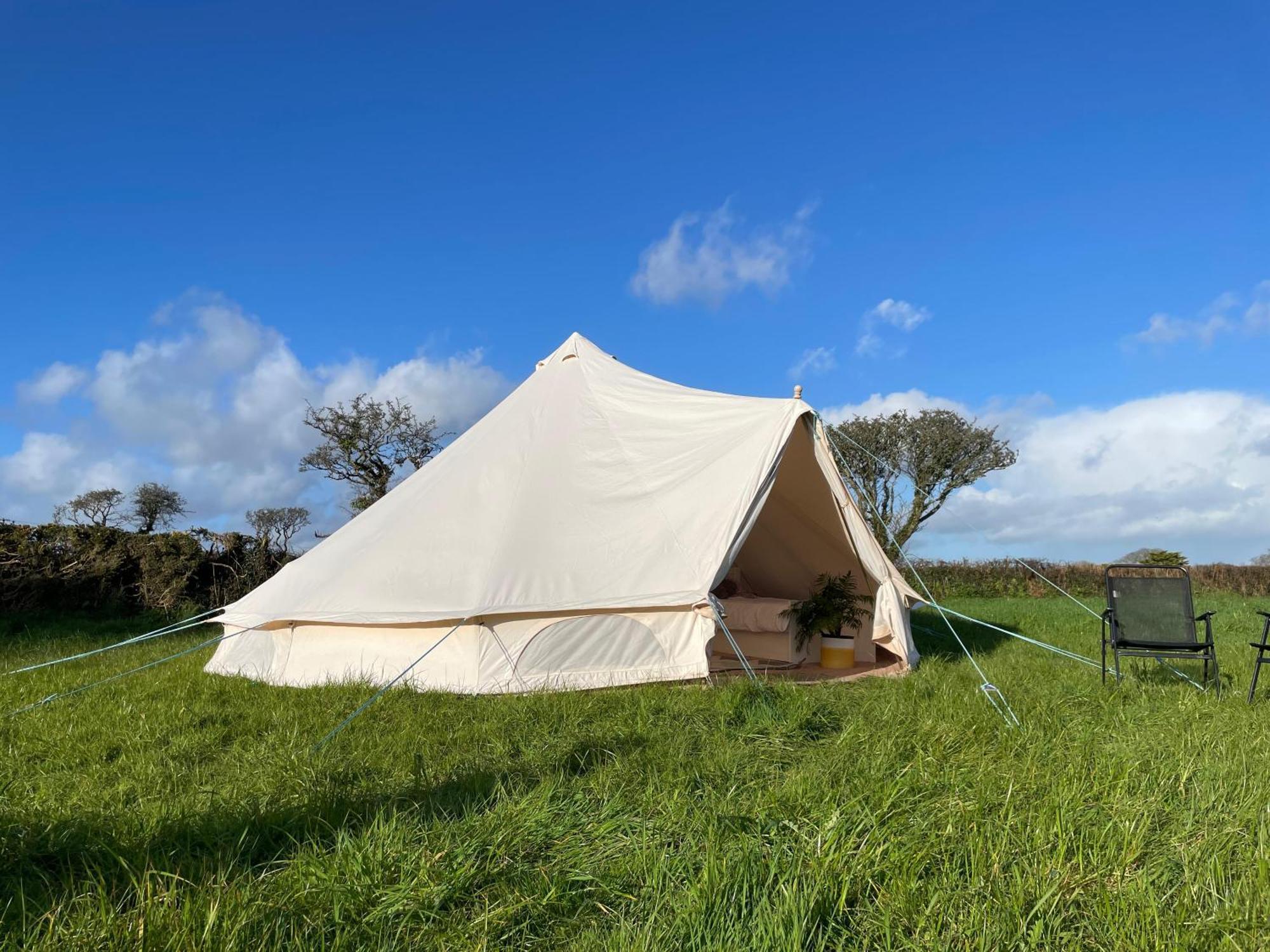 Trevena Cross Glamping & Camping Helston Bagian luar foto