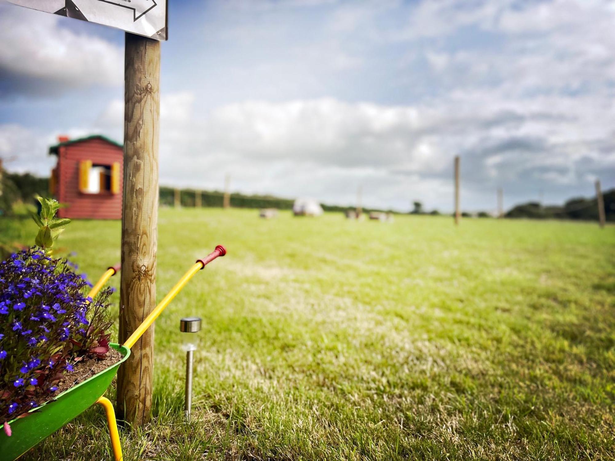Trevena Cross Glamping & Camping Helston Bagian luar foto