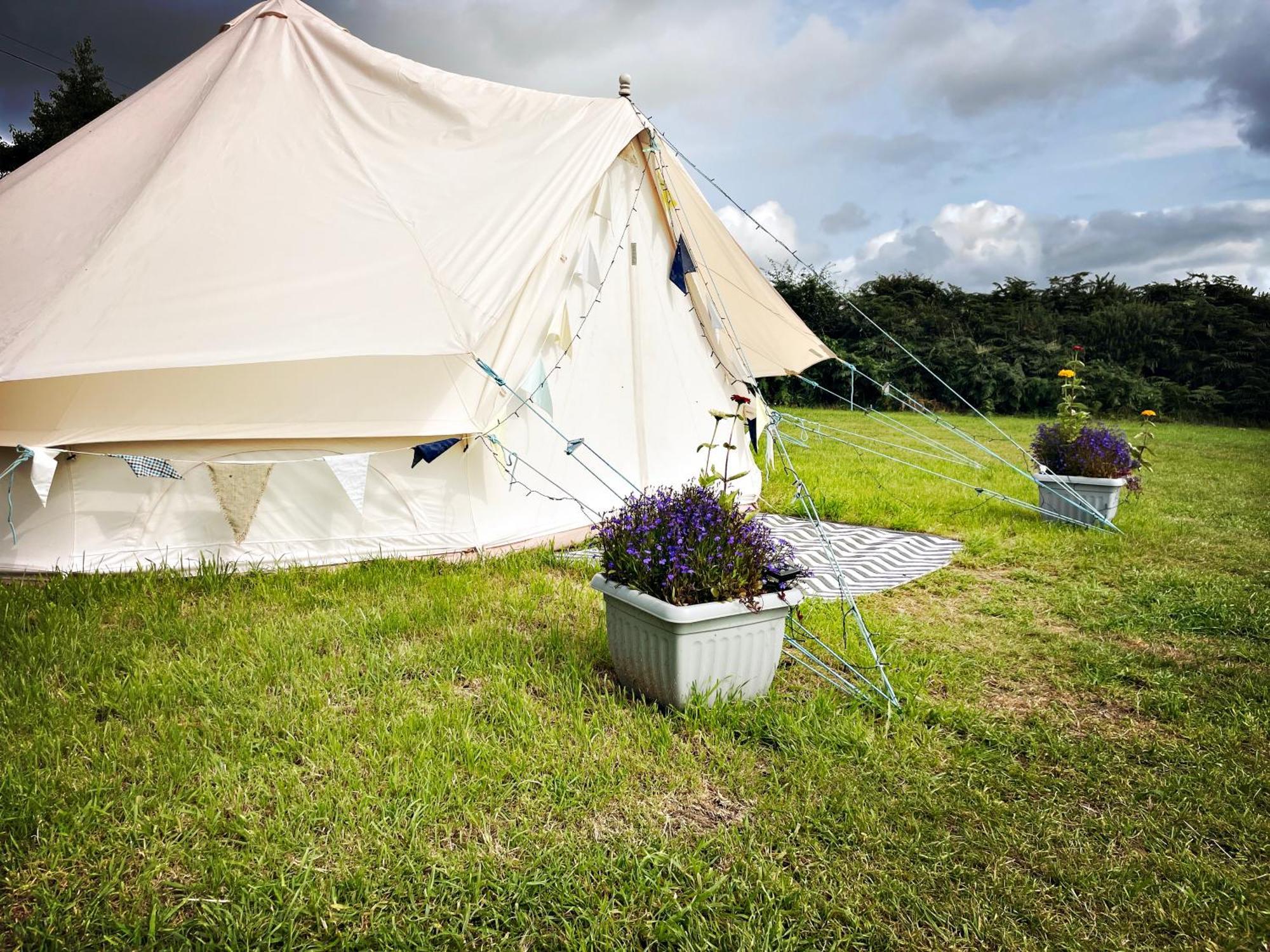 Trevena Cross Glamping & Camping Helston Bagian luar foto